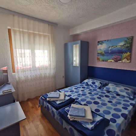אוהריד Blue Apartments & Suites מראה חיצוני תמונה